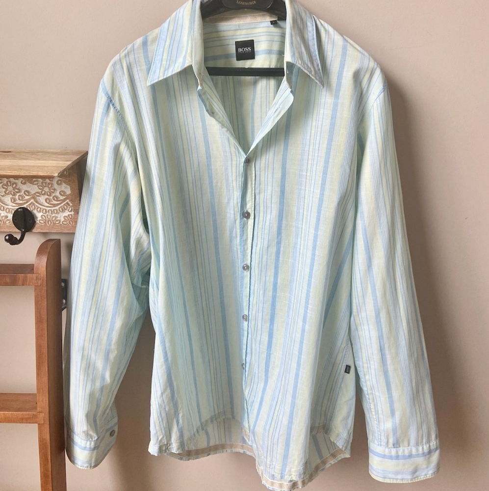 Hugo Boss button down shirt large